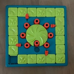 Level 4 Dog Treat Puzzle Toy